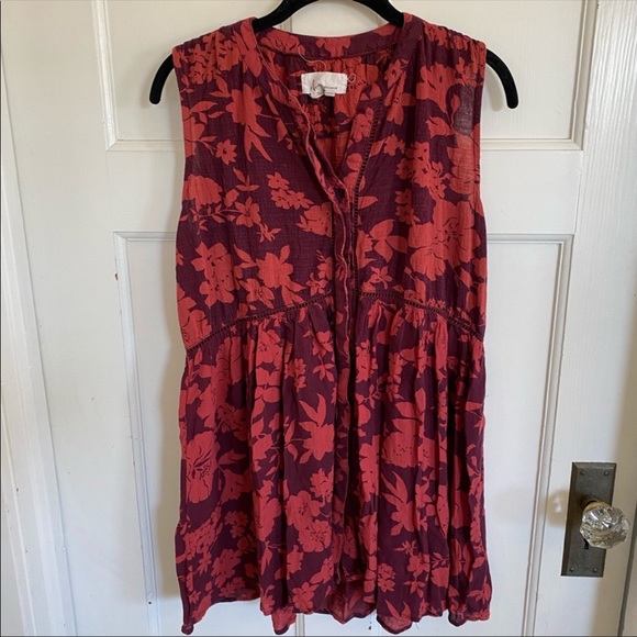 Anthropologie Tops - Anthropologie rust red & maroon floral sleeveless top size small